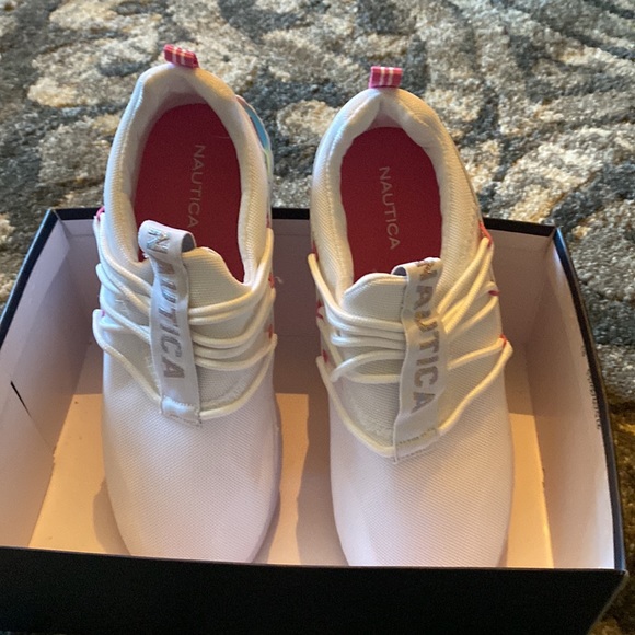 Girls Nautica Rainbow Shoes - Picture 2 of 5